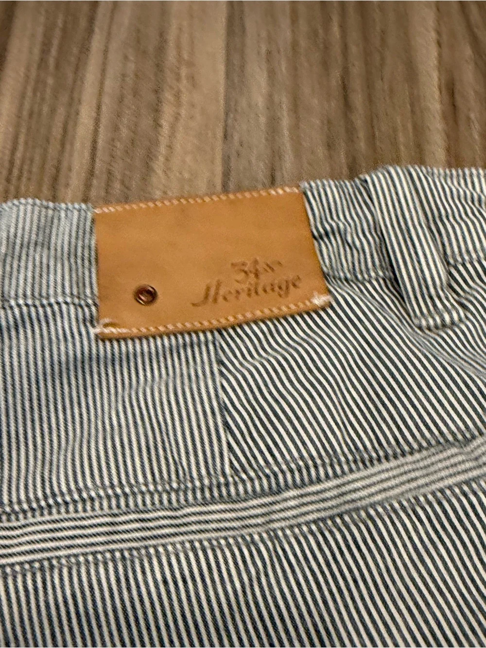 34 Heritage Men's Seersucker Light Blue Flat-Front Shorts - Size 33